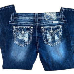 Miss Me Standard Easy Crop Bedazzled Jeans Size 27